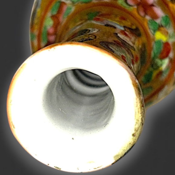 Vintage Chinese Rose Medallion Gilt Vase w/ Handpainted Flowers & Butterflies 6" - Picture 13 of 14